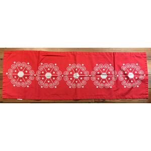 IKEA Isig Red Christmas Snowflake Winter Holiday Linen Cotton Table Runner 54"
